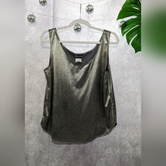 COPY - Vintage silver tanktop - Picture 1 of 3